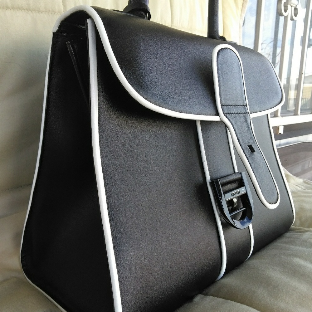Purse - Picture 3 of 4